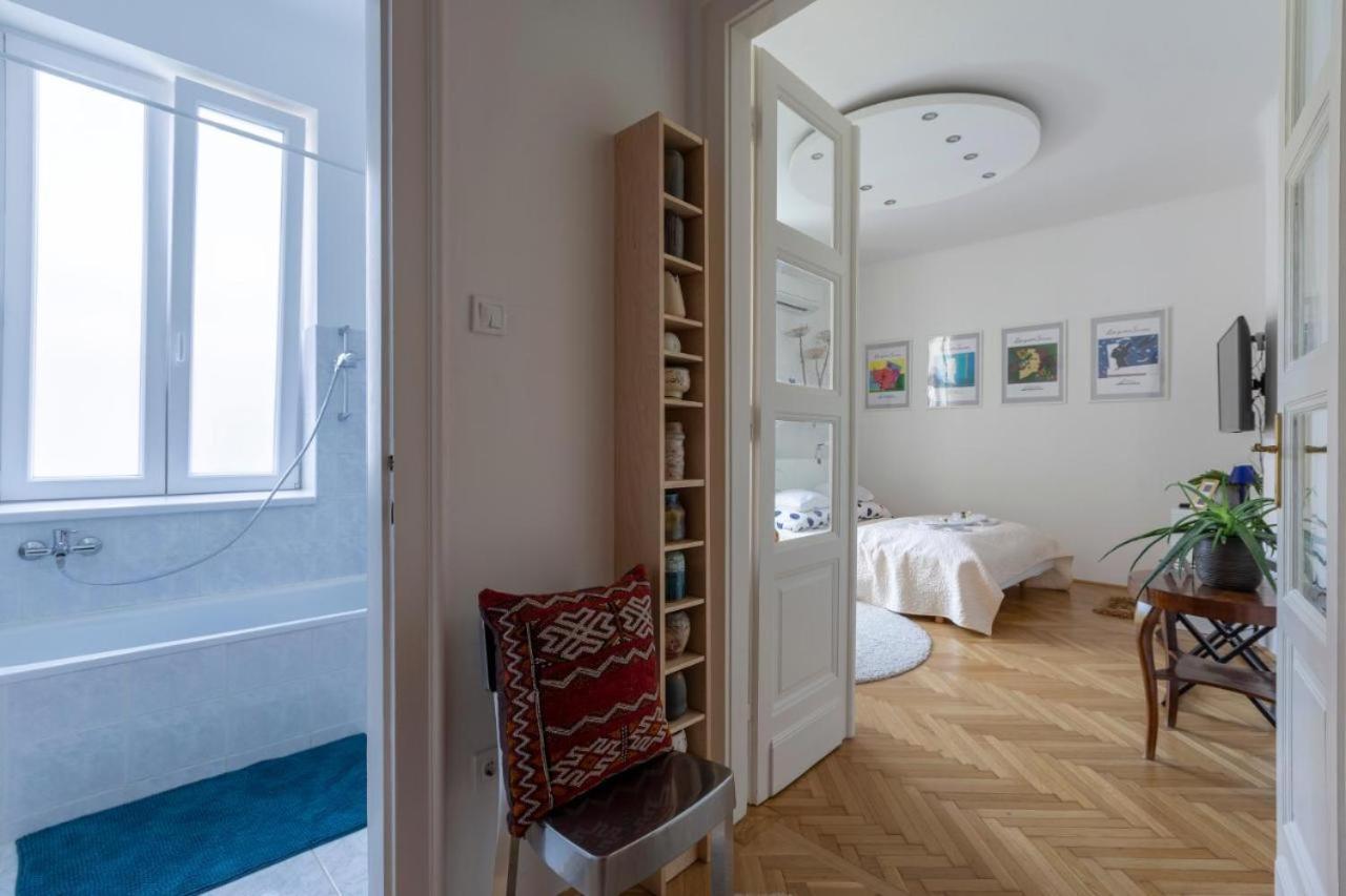 Gorgeous Flat Right Near The City Center Будапеща Екстериор снимка