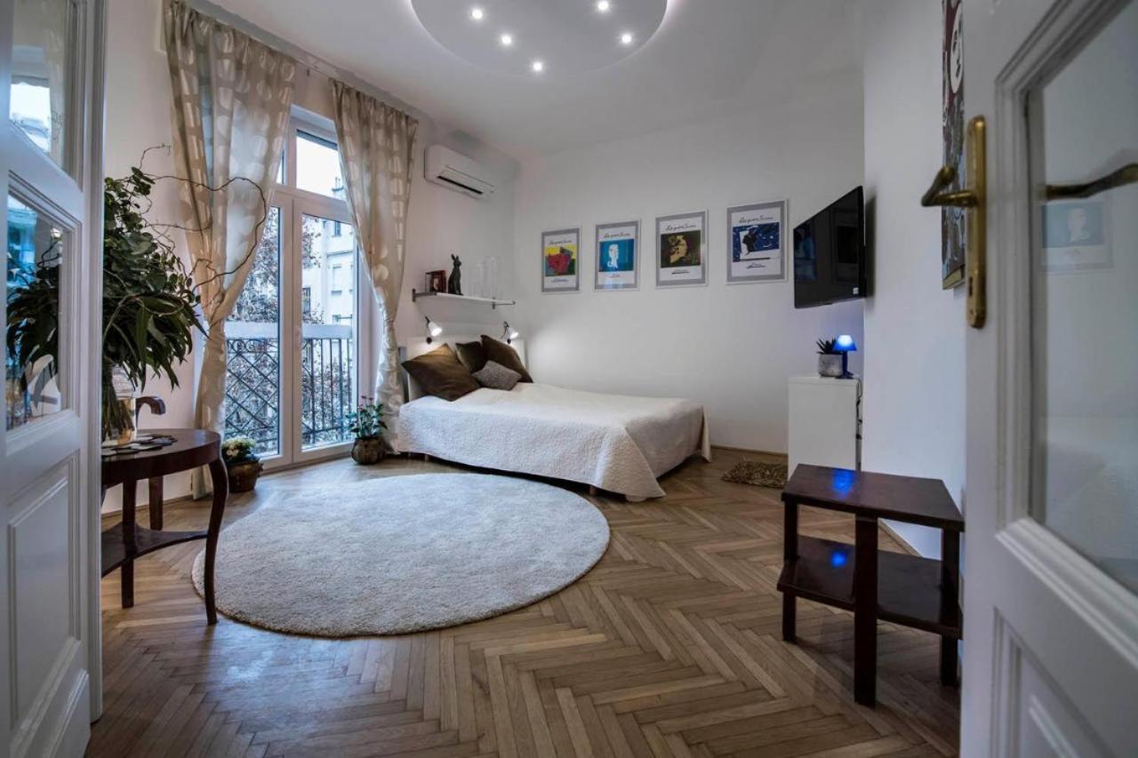 Gorgeous Flat Right Near The City Center Будапеща Екстериор снимка
