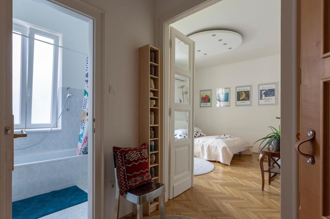 Gorgeous Flat Right Near The City Center Будапеща Екстериор снимка