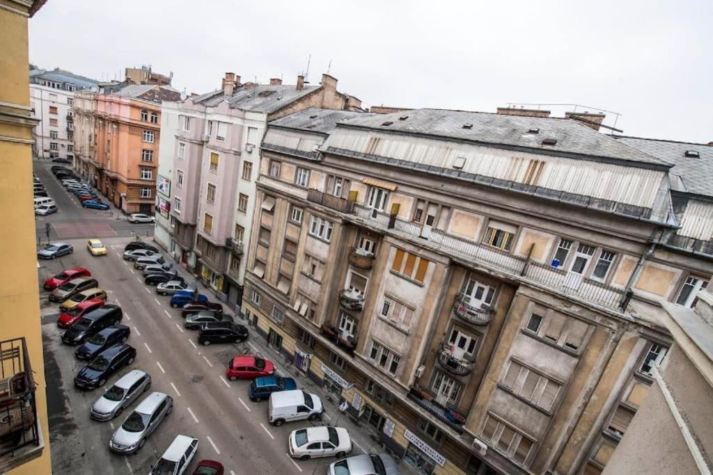 Gorgeous Flat Right Near The City Center Будапеща Екстериор снимка